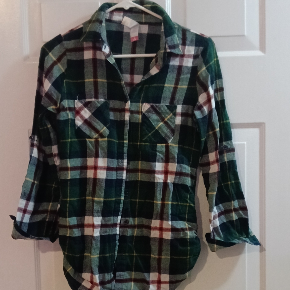No Boundaries Green and White Plaid Long Sleeve Top